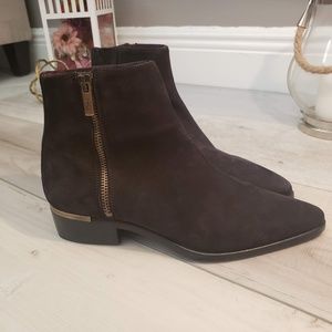 Donald J. Pliner Shoes